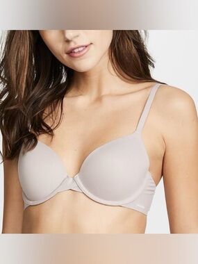 NWOT Calvin Klein Light Taupe Smooth T-Shirt Bra